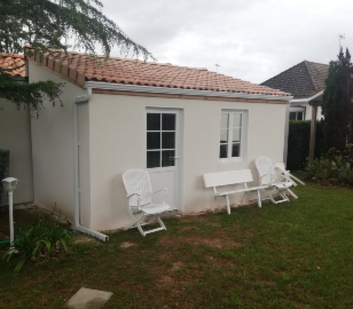 Abri de jardin en béton enduit 1 pente